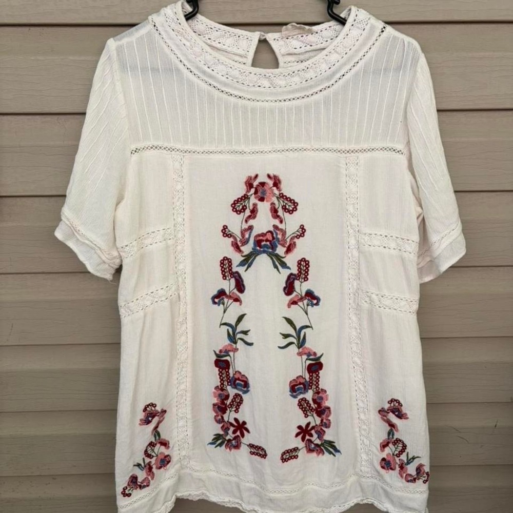 White Floral Embroidered Tunic Blouse | Cottagecore Bohemian Top‎ Medium